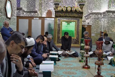 محفل انس با قرآن کریم در آستان مقدس حضرت علی ابن حمزه(ع)