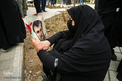 خاکسپاری پیکر شهید مدافع حرم مهدی بختیاری