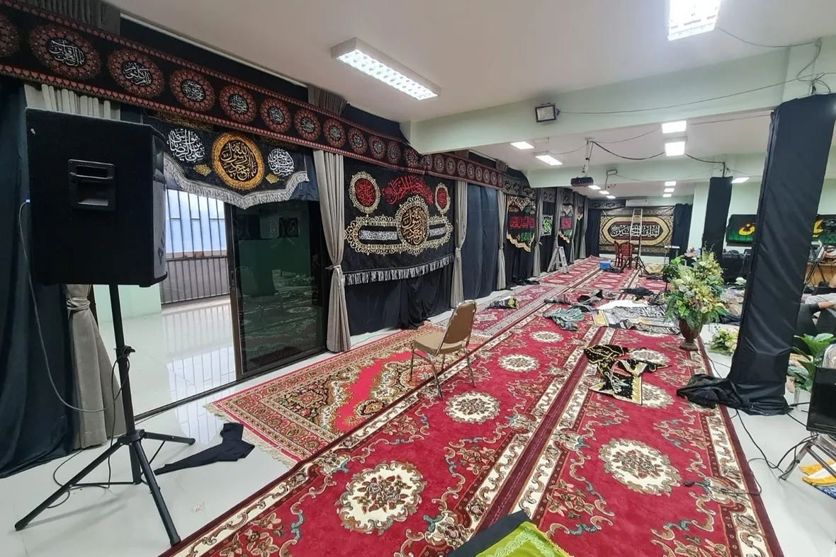 Tayland'da Hüseyniye ve camiler siyaha büründü | Fotoğraf