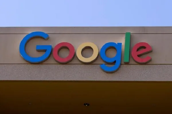Google'a 'ırkçılığı örtbas' suçlaması