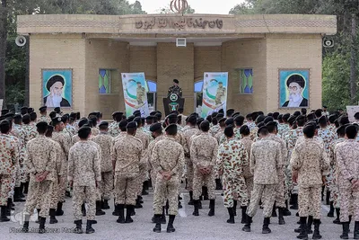 مراسم وداع با پیکر مطهر سروان شهید«رضا کریمی» در تیپ ۵۵ هوابرد شیراز