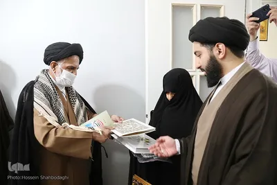 دیدار اعضای کنگره شهدای روحانی با خانواده شهید تقوی