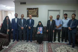 دیدار جامعه قرآنی با خانواده شهید حسين كربلايي