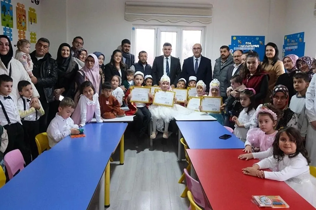 Gülnar'da minikler Kur'an'a geçti