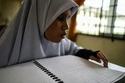 Iran kusambaza nakala 3,000 za Qurani za Braille kwa wenye ulemavu wa macho