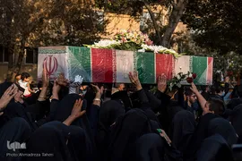 وداع مردم اصفهان با شهدای دفاع مقدس