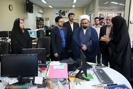 
بازدید حجت‌الاسلام والمسلمین حبیب رضا ارزانی، دبیر ستاد عالی کانونهای فرهنگی و هنری مساجد کشور از تحریریه ایکنا