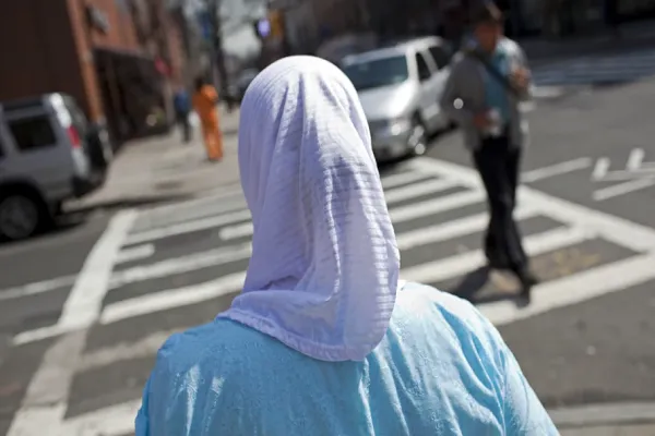 Agression de deux musulmanes voilées à New York : le CAIR exige une enquête pour crime haineux