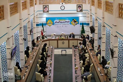گردهمایی فعالان بین الملل در سومین حرم اهل بیت(ع)