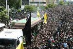 Millionen Menschen bei Trauerfeier für Märtyrer Ayatollah Raisi und seine Gefährte