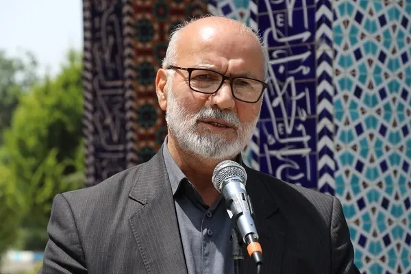 آیین گرامی‌داشت مقام والای شهدای خدمت در جوار بارگاه شهدای گمنام دانشگاه مازندران
