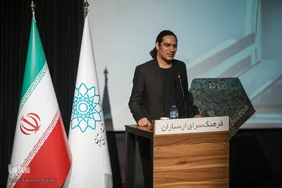 مراسم رونمایی از آلبوم هم نفس