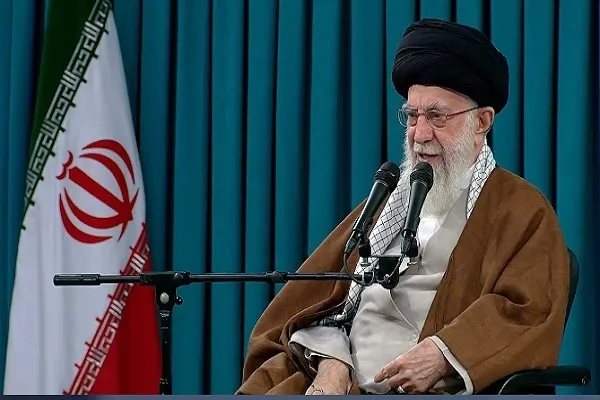 قائد الثورة: نسئل الله ان يعيد فخامة رئيس الجمهورية الى أحضان الأمة وعلى الشعب ان لايقلق على اي شيء