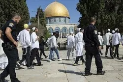 Les colons sionistes sont entrés à l'enceinte de la mosquée Al-Aqsa