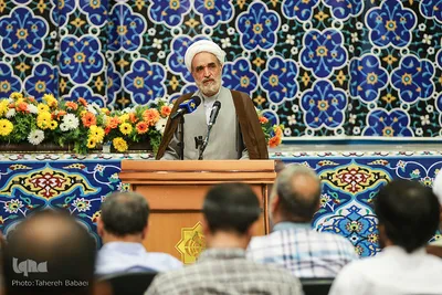 حجت الاسلام و المسلمین محمدعلی خسروی، مدیرکل دفتر برنامه ریزی، آموزش و توسعه مشارکت‌های معاونت قرآن و عترت در آیین اختتامیه جشنواره کتابت سوره انسان