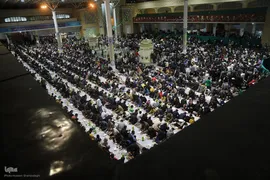 سفره افطاری حرم حضرت معصومه در شب میلاد امام حسن مجتبی(ع)