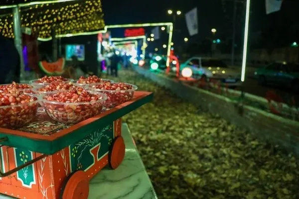 گذر یلدایی در پارک لاله تهران افتتاح شد