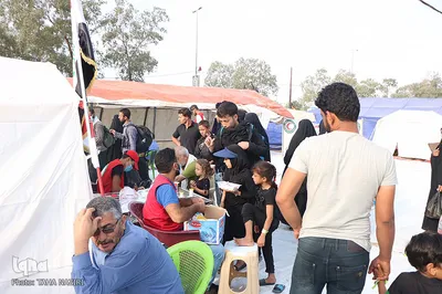 راهپیمایی اربعین حسینی(ع) در جاده نجف-کربلا/عکاس:طاها نظیری