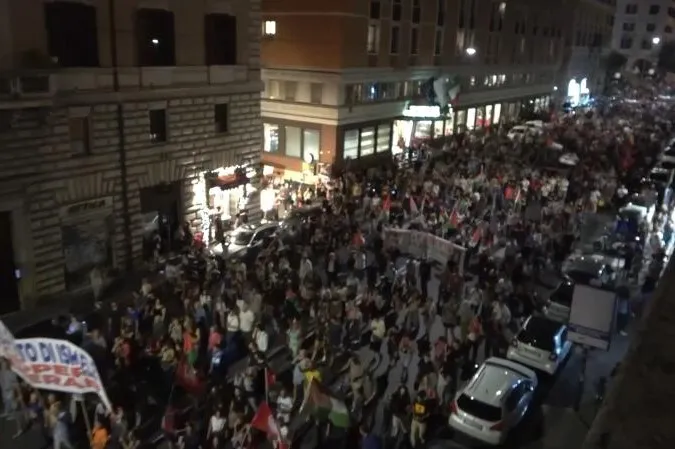 İtalya'da İsrail'in Gazze'deki soykırımı ve işgali protesto edildi