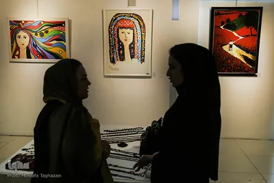 نمایشگاه دست های آبی در گالری مهر هنر