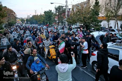 جشن پیروزی تیم ملی فوتبال بر تیم ملی ولز در قم