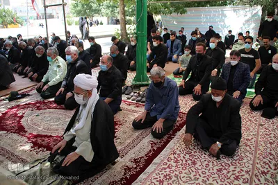 اقامه نماز ظهر عاشورا در اهر