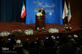 علی لاریجانی، رئیس مجلس شورای اسلامی 
 در همایش بین‌المللی «آینده جهان اسلام در افق ۱۴۱۴ شمسی»