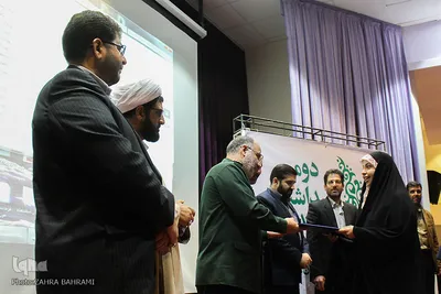 مراسم پاسداشت هنر انقلاب اسلامی/عکاس: زهرا بهرامی