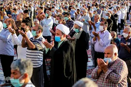 اقامه نماز عید قربان در حرم امام رضا(ع)