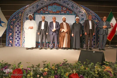 تقدیر از منتخبین تقدیر از منتخبین جشنواره قرآنی دانشگاه آزاد اسلامی/عکاس: زهرا بهرامی  دانشگاه آزاد اسلامی  
