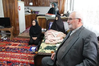دیدار با خانواده شهدا