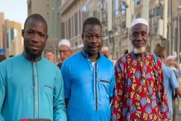 سفید و سیاه، عرب و عجم گرد یک خانه + فیلم