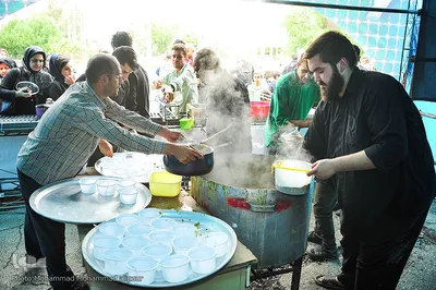 پخت و توزیع 2500 کیلو آش نذری به مناسبت رحلت پیامبر(ص) در اهواز 