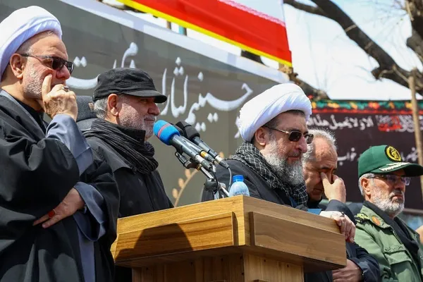 مراسم تشییع پیکر دو شهید جنگ رمضان در تبریز