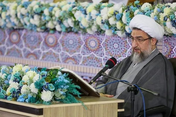 ترتیل خوانی قرآن در مصلای امام خمینی (ره) تبریز