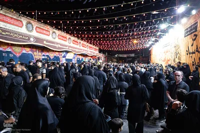 قافله اشک و سوگ حسینی در خیابان‌های خمینی‌شهر