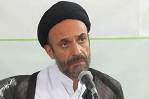 ناقد مانع ورود شیادان به عرصه علم می‌شود