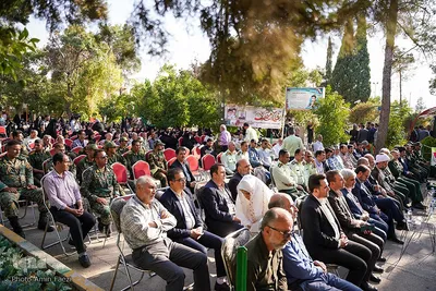 گلباران قبور شهدا‎