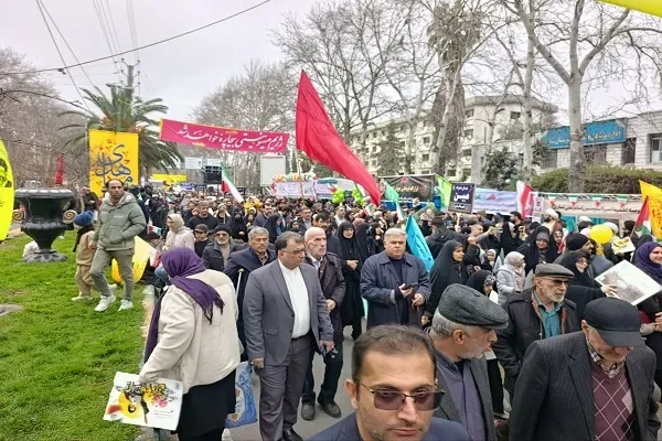 راهپیمایی جشن پیروزی انقلاب اسلامی در مرکز استان مازندران