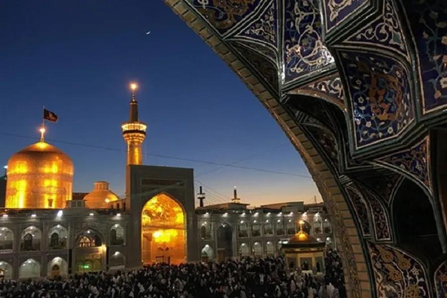 فیلم | حضور خیل مشتاقان امام رئوف در حرم رضوی