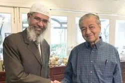 জাকির নায়েককে ভারতে ফেরত পাঠাবে না মালয়েশিয়া : ড. মাহাথির