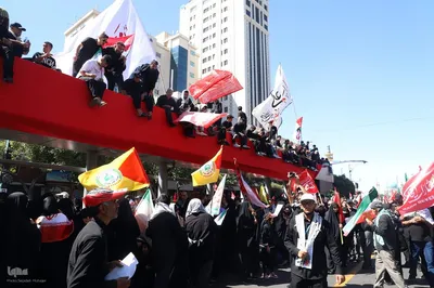 تشییع پیکر مطهر رهبر شهید در مشهد مقدس

