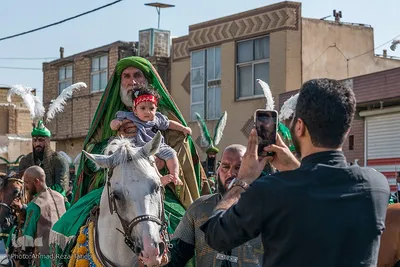 آئین نمادین ورود قافله امام حسین(ع) به دشت کربلا