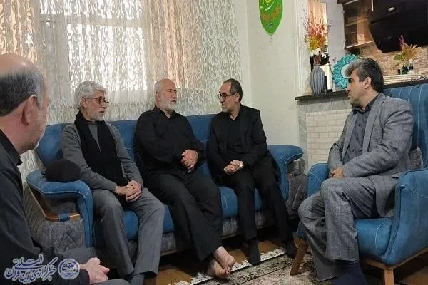 دیدار مدیرکل بنیاد شهید مازندران با خانواده شهید دهقان