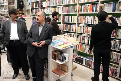 کتابگردی احمد مسجد جامعی