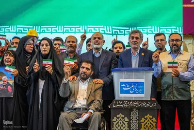همایش دست اندرکاران انتخابات در حرم شاهچراغ(ع)