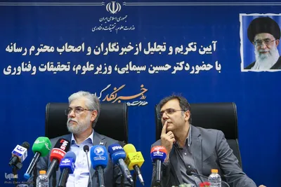 آیین نکوداشت و تجلیل از خبرنگاران و اصحاب رسانه