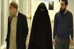 أسرة مسلمة تمنع من رؤیة طفلها بسبب دیانتها في أمریکا