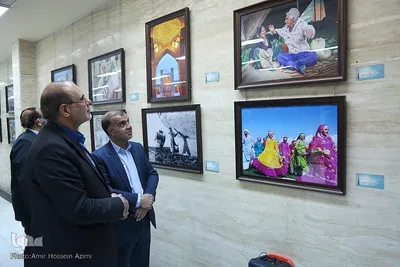 افتتاحیه نمایشگاه هنرهای تجسمی هنرمندان شاهد و ایثارگر جنوب کشور