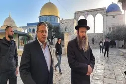 Ministan yahudawan sahyoniya ya kutsa kai cikin masallacin al-Aqsa
